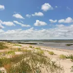Holiday home 1 Bedroom Awesome In Marennes-hiers-brouage *