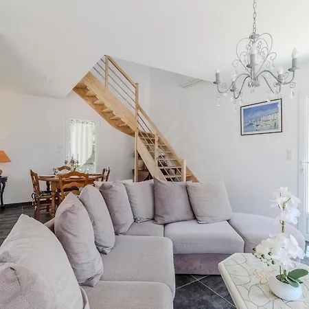 Beach Front Home In Marennes-Hiers-Brouage