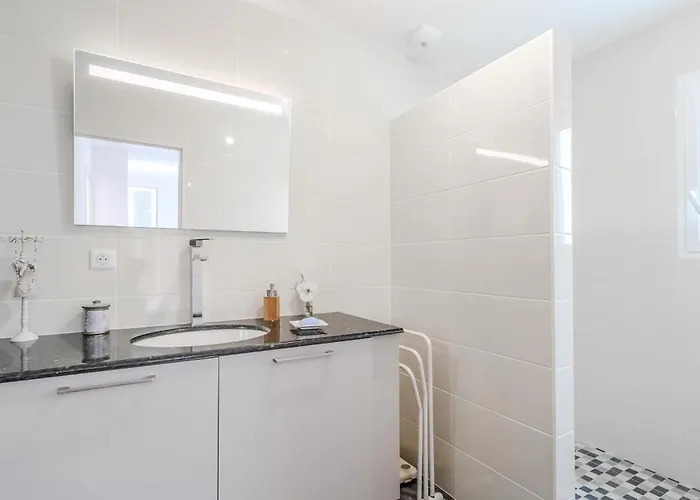 Stunning In Marennes-hiers-brouage Marennes (Charente-Maritime)