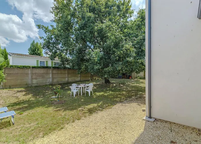 Stunning In Marennes-hiers-brouage Marennes (Charente-Maritime)