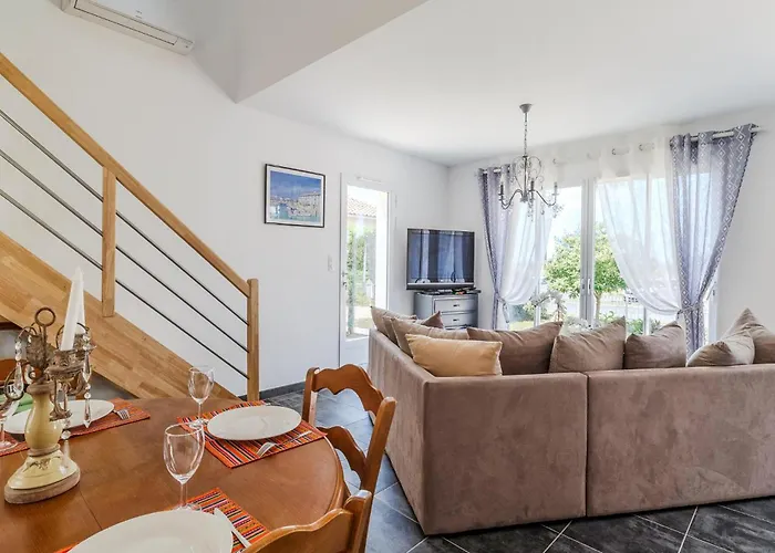 Stunning In Marennes-hiers-brouage * Marennes (Charente-Maritime)